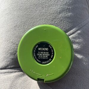 100% AUTHENTIC MAC WEEKEND TO THE BEAVH CRÈME BRONzER- RARE